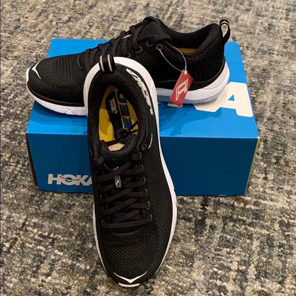 NWT Hoka One One Women’s Hupana Sneakers